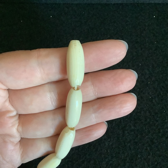 Vintage genuine ivory beads necklace. - Picture 6 of 12